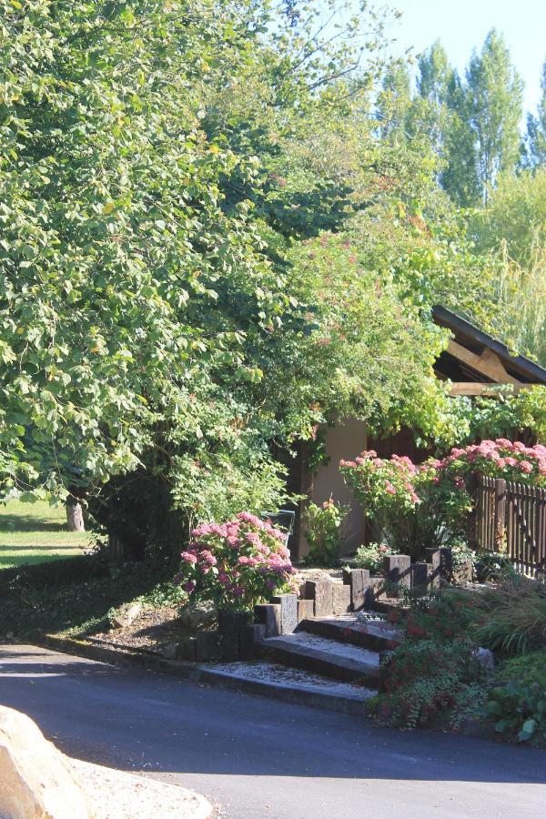 Domaine Du Jardin " Chambres D'Hotes " Saint-Jean-de-la-Haize Luaran gambar