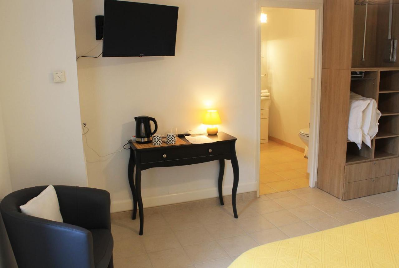 Domaine Du Jardin " Chambres D'Hotes " Saint-Jean-de-la-Haize Luaran gambar